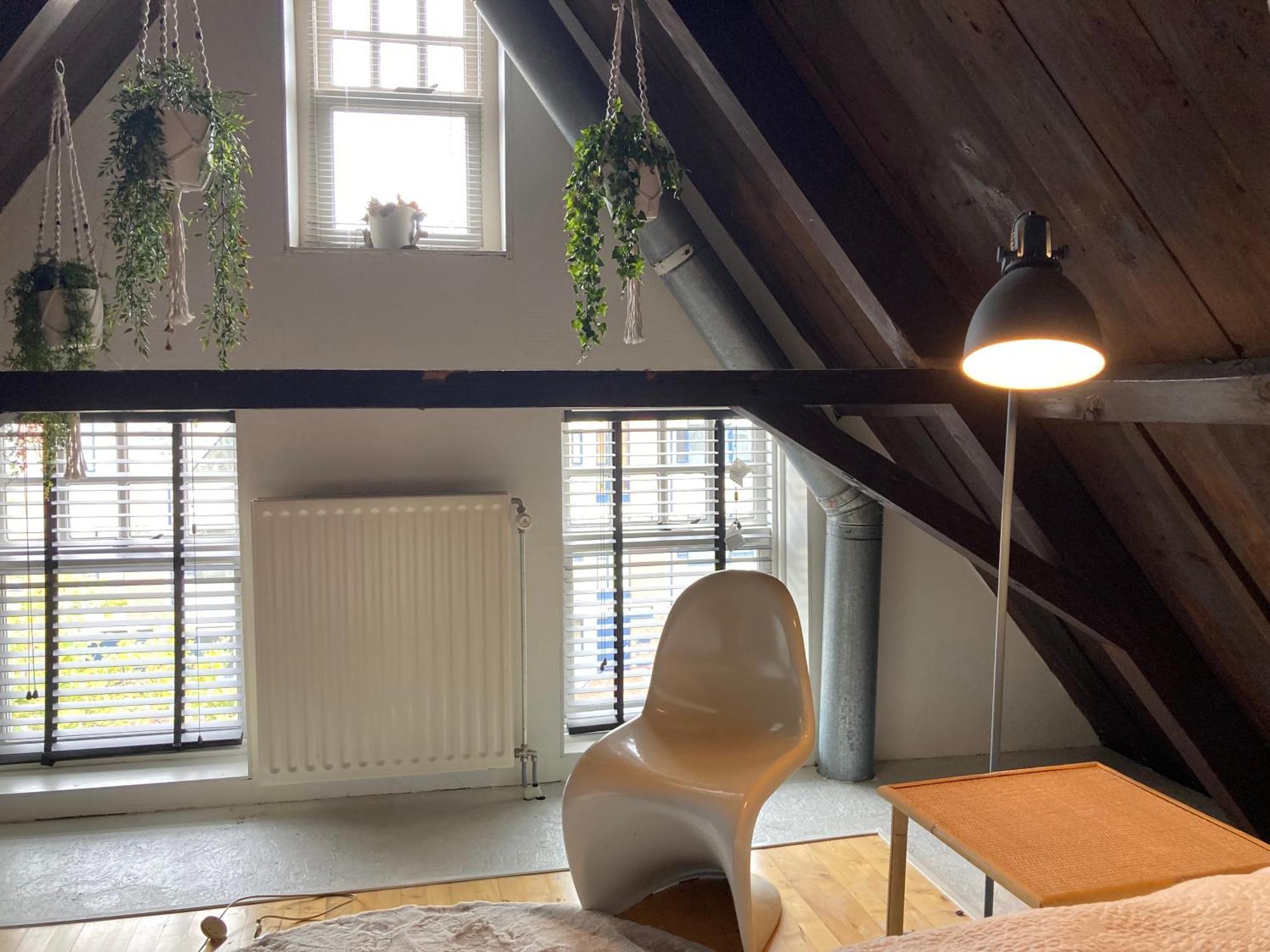 Elegant Appartement In Pakhuis Friesland Centrum Leeuwarden Kamer foto